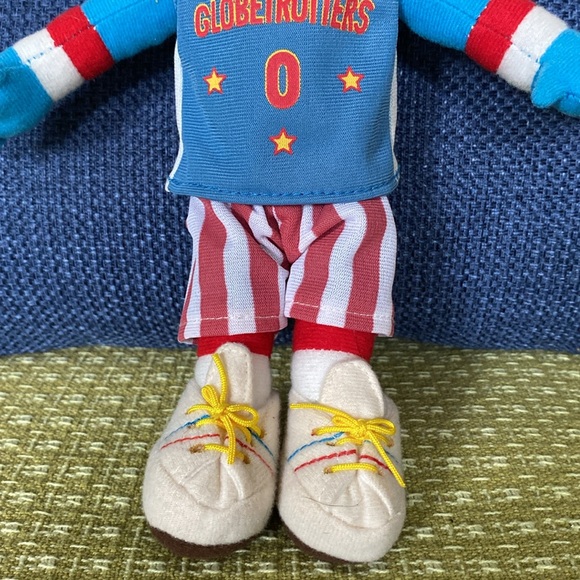 Vintage GLOBIE #0 HARLEM GLOBETROTTERS Plush Basketball Mascot - Picture 6 of 11